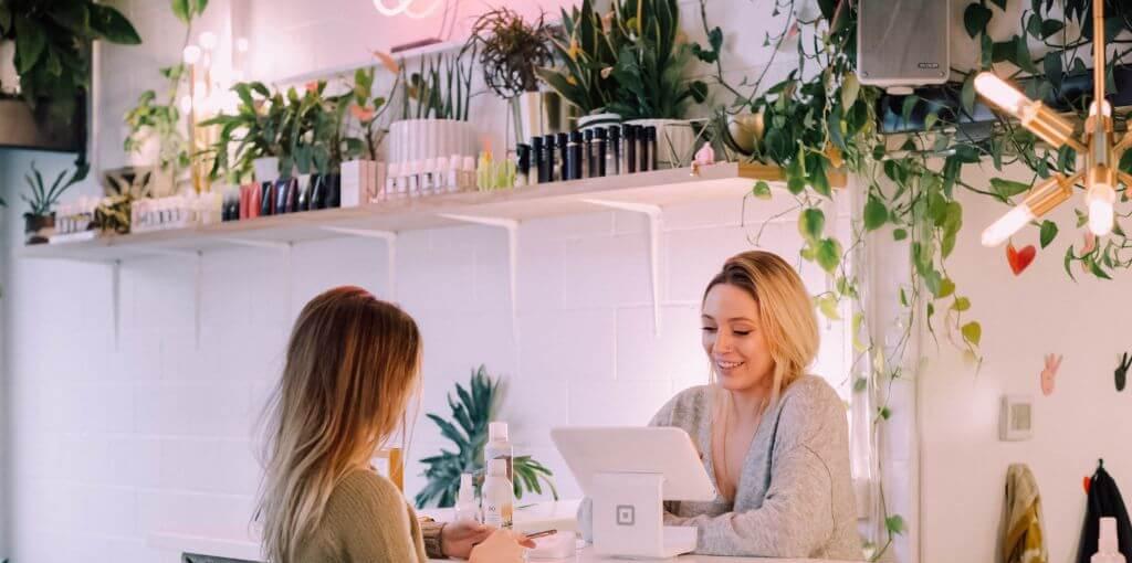 4 Ways to Optimise Customer Experience in B2B2C Ecommerce.jpg