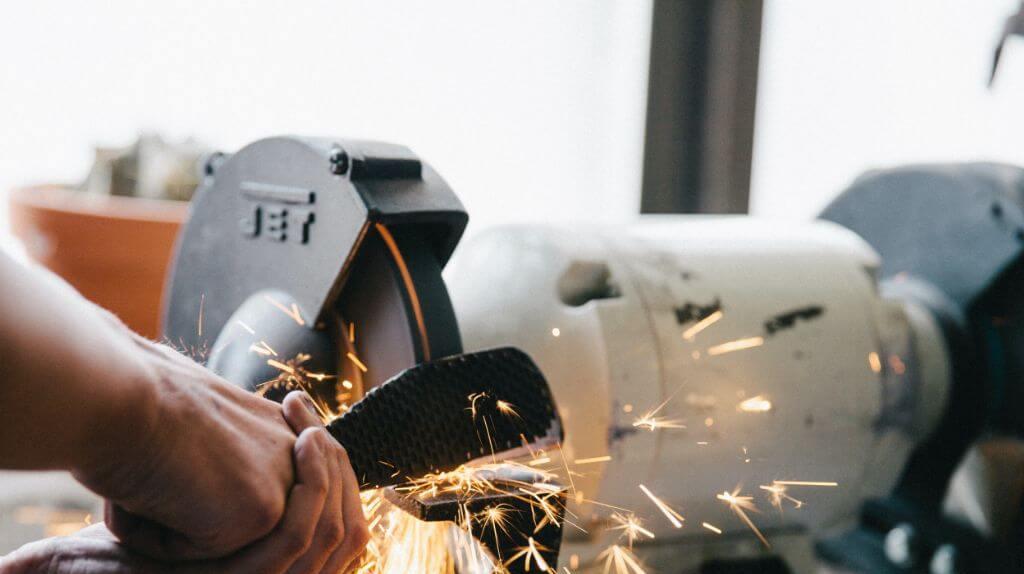 Digital Transformation in Manufacturing | Liferay card thumbnail image