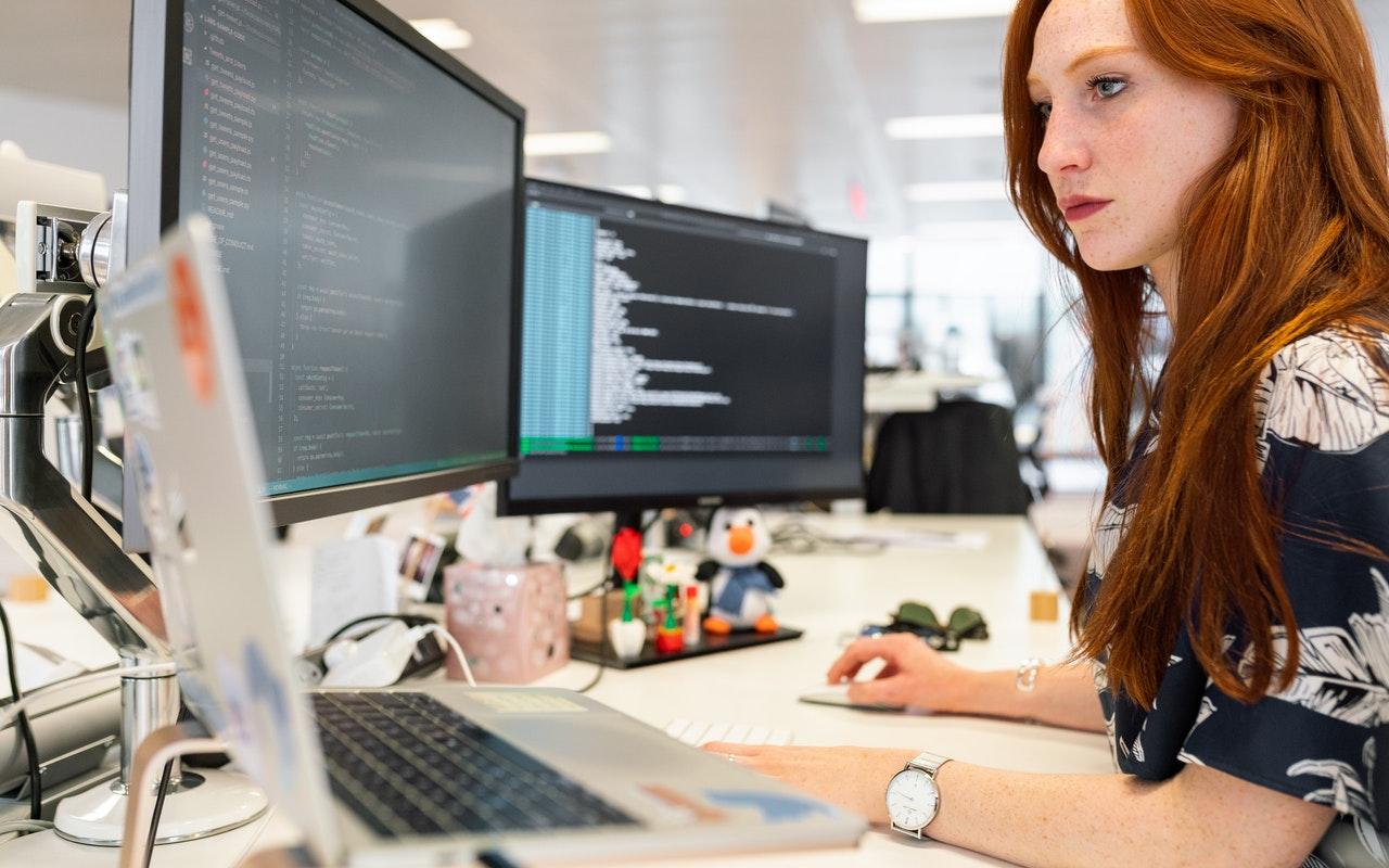 B2B Commerce When does Headless make sense (1).jpg