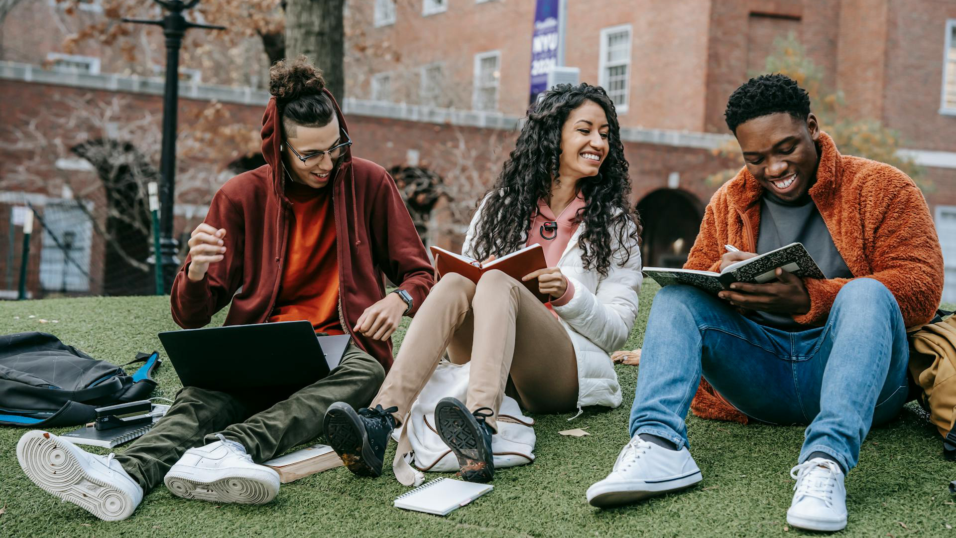 Creating-a-Seamless-Student-Experience.jpg