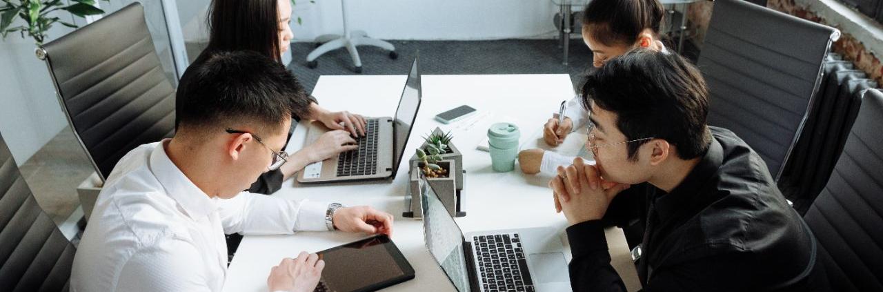 How CX Leaders Can Reduce Customer Service Costs.jpeg