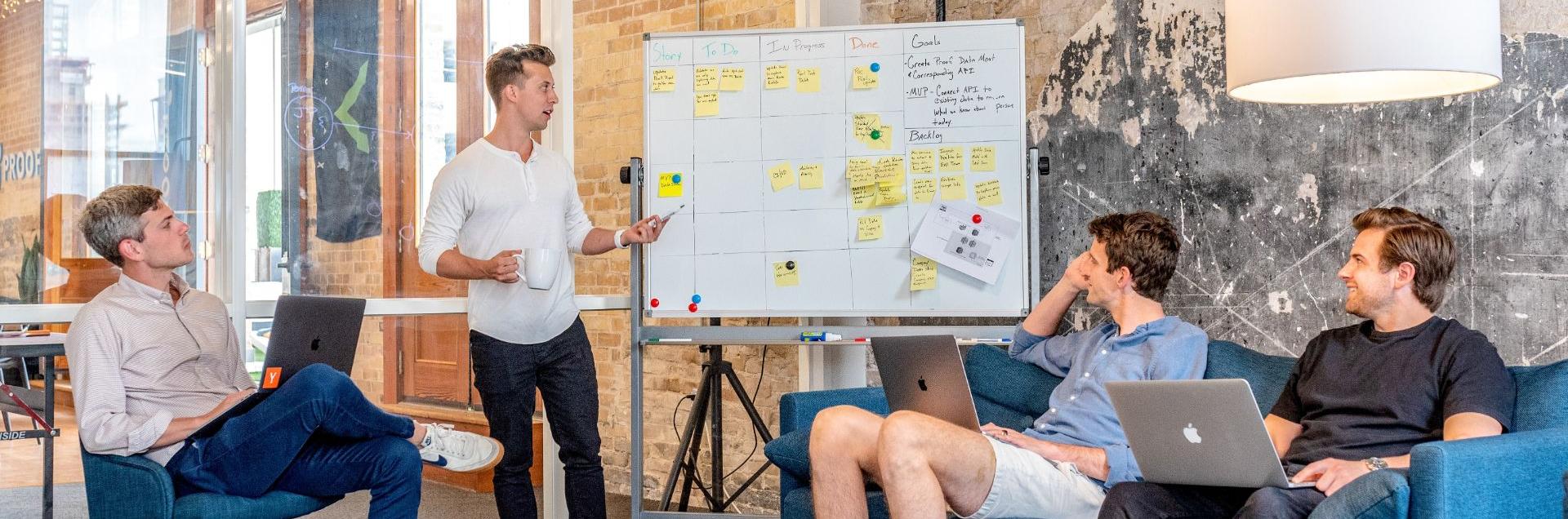 Previsões de transformação digital para 2022 por um executivo de marketing B2B card thumbnail image